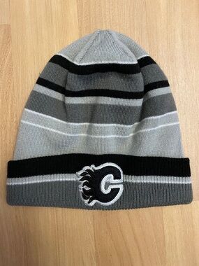 Calgary Flames Adidas Men’s Striped Knit Beanie